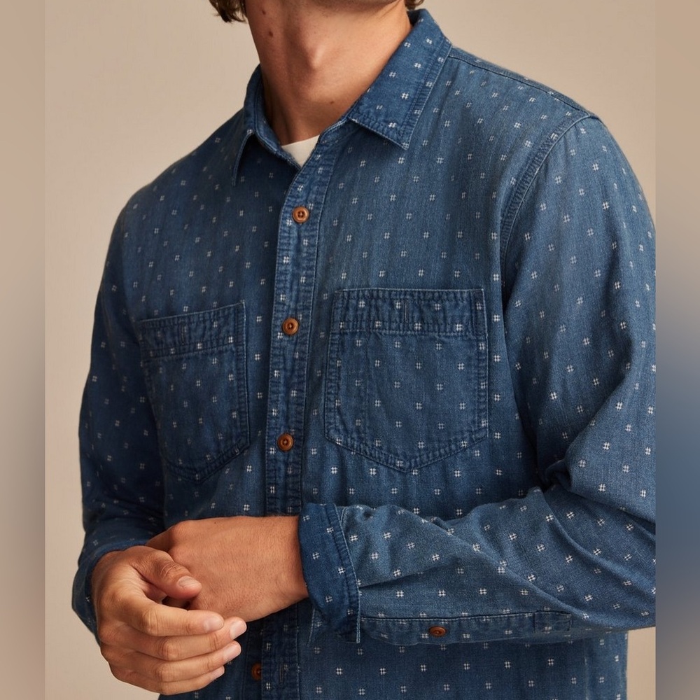 Banana Republic Men's Long Sleeve Denim Shirt